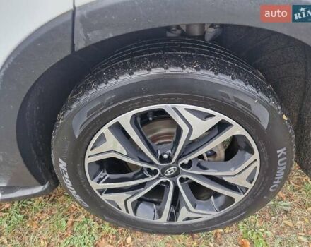 Хендай Санта Фе 2018 в Смеле на Automoto.ua Белый Хендай Санта Фе, объемом двигателя 2 л и пробегом 55 тыс. км за 27000 $, фото 7 на Automoto.ua