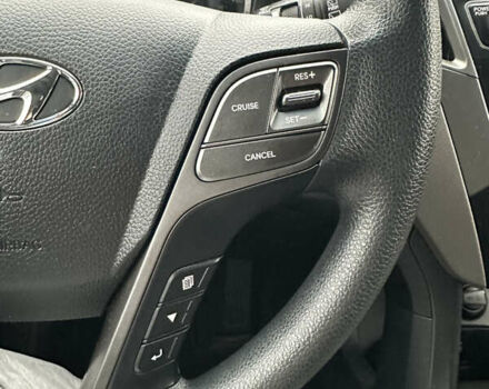 Білий Хендай Санта Фе, об'ємом двигуна 2.36 л та пробігом 98 тис. км за 14800 $, фото 22 на Automoto.ua