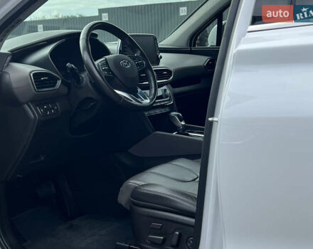 Белый Хендай Санта Фе, объемом двигателя 2.2 л и пробегом 169 тыс. км за 31034 $, фото 25 на Automoto.ua