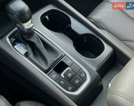 Белый Хендай Санта Фе, объемом двигателя 2.2 л и пробегом 169 тыс. км за 31034 $, фото 60 на Automoto.ua