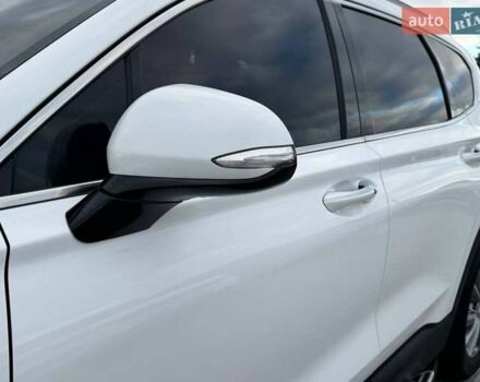 Белый Хендай Санта Фе, объемом двигателя 2 л и пробегом 129 тыс. км за 27400 $, фото 6 на Automoto.ua