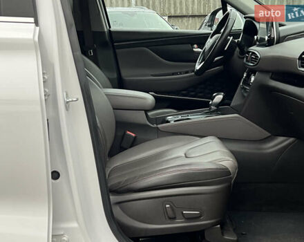 Белый Хендай Санта Фе, объемом двигателя 2.2 л и пробегом 169 тыс. км за 29887 $, фото 53 на Automoto.ua