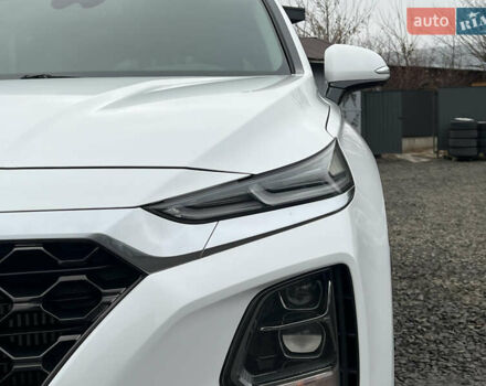 Белый Хендай Санта Фе, объемом двигателя 2.2 л и пробегом 169 тыс. км за 29887 $, фото 13 на Automoto.ua