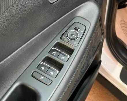 Білий Хендай Санта Фе, об'ємом двигуна 2.4 л та пробігом 92 тис. км за 20000 $, фото 5 на Automoto.ua