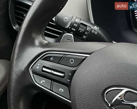 Белый Хендай Санта Фе, объемом двигателя 2.2 л и пробегом 169 тыс. км за 29887 $, фото 63 на Automoto.ua