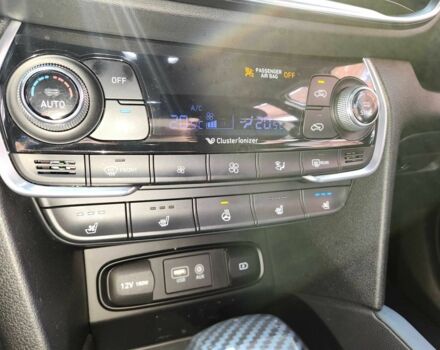 Белый Хендай Санта Фе, объемом двигателя 2 л и пробегом 87 тыс. км за 11200 $, фото 13 на Automoto.ua