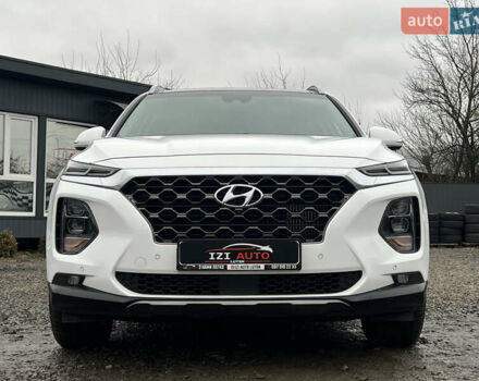 Белый Хендай Санта Фе, объемом двигателя 2.2 л и пробегом 169 тыс. км за 29887 $, фото 1 на Automoto.ua