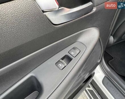 Белый Хендай Санта Фе, объемом двигателя 2 л и пробегом 129 тыс. км за 27400 $, фото 28 на Automoto.ua