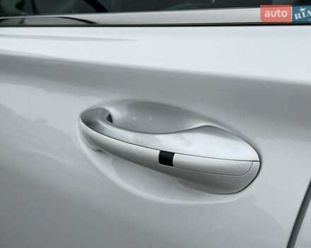 Белый Хендай Санта Фе, объемом двигателя 2.2 л и пробегом 169 тыс. км за 29887 $, фото 19 на Automoto.ua