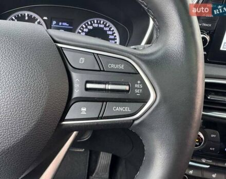 Белый Хендай Санта Фе, объемом двигателя 2 л и пробегом 129 тыс. км за 27400 $, фото 16 на Automoto.ua