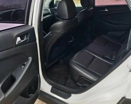 Белый Хендай Санта Фе, объемом двигателя 2 л и пробегом 82 тыс. км за 19900 $, фото 11 на Automoto.ua