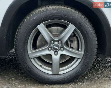 Белый Хендай Санта Фе, объемом двигателя 2.2 л и пробегом 169 тыс. км за 29887 $, фото 25 на Automoto.ua