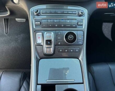 Белый Хендай Санта Фе, объемом двигателя 2.2 л и пробегом 118 тыс. км за 28300 $, фото 17 на Automoto.ua