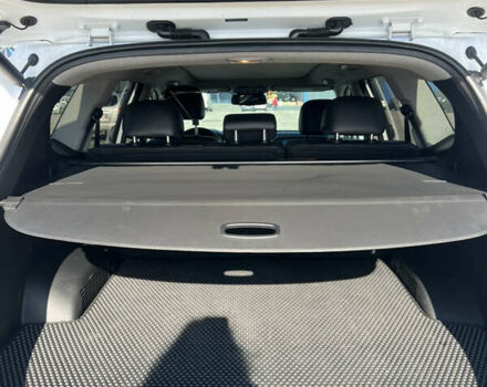 Белый Хендай Санта Фе, объемом двигателя 2 л и пробегом 62 тыс. км за 25000 $, фото 8 на Automoto.ua