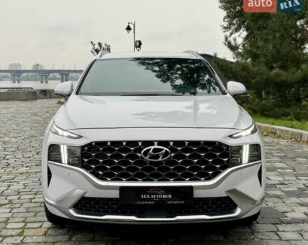 Белый Хендай Санта Фе, объемом двигателя 2.15 л и пробегом 67 тыс. км за 37999 $, фото 3 на Automoto.ua