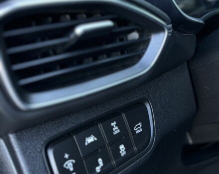 Белый Хендай Санта Фе, объемом двигателя 2 л и пробегом 35 тыс. км за 24500 $, фото 8 на Automoto.ua