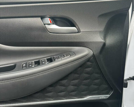 Белый Хендай Санта Фе, объемом двигателя 2 л и пробегом 36 тыс. км за 25500 $, фото 12 на Automoto.ua