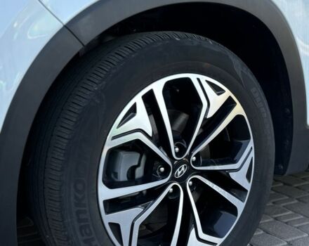 Белый Хендай Санта Фе, объемом двигателя 2 л и пробегом 35 тыс. км за 24500 $, фото 3 на Automoto.ua