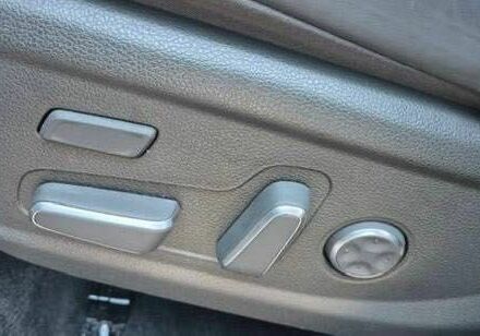 Белый Хендай Санта Фе, объемом двигателя 1.6 л и пробегом 40 тыс. км за 17000 $, фото 12 на Automoto.ua