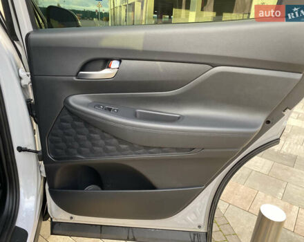 Белый Хендай Санта Фе, объемом двигателя 2.2 л и пробегом 123 тыс. км за 29700 $, фото 58 на Automoto.ua