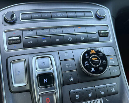 Белый Хендай Санта Фе, объемом двигателя 2.15 л и пробегом 63 тыс. км за 43000 $, фото 33 на Automoto.ua