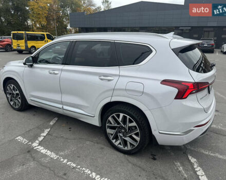 Белый Хендай Санта Фе, объемом двигателя 2.15 л и пробегом 75 тыс. км за 37500 $, фото 3 на Automoto.ua