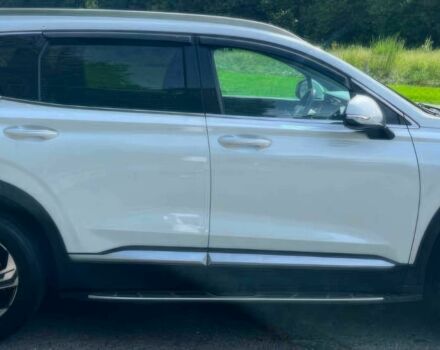 Белый Хендай Санта Фе, объемом двигателя 2.5 л и пробегом 19 тыс. км за 15000 $, фото 7 на Automoto.ua