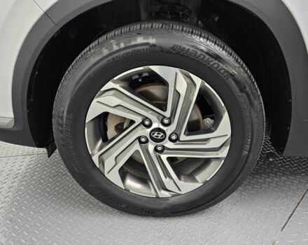 Белый Хендай Санта Фе, объемом двигателя 2.2 л и пробегом 122 тыс. км за 24500 $, фото 4 на Automoto.ua