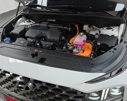 Белый Хендай Санта Фе, объемом двигателя 1.6 л и пробегом 24 тыс. км за 23000 $, фото 4 на Automoto.ua