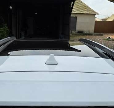 Белый Хендай Санта Фе, объемом двигателя 1.6 л и пробегом 58 тыс. км за 35500 $, фото 7 на Automoto.ua