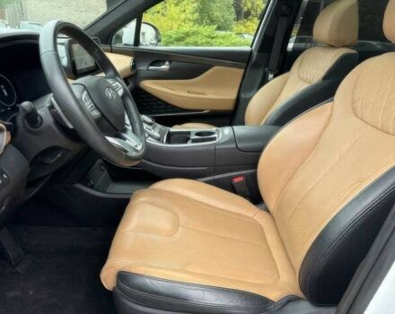 Белый Хендай Санта Фе, объемом двигателя 2.5 л и пробегом 13 тыс. км за 10100 $, фото 12 на Automoto.ua