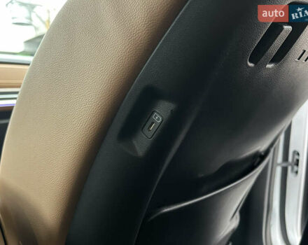 Белый Хендай Санта Фе, объемом двигателя 2.5 л и пробегом 29 тыс. км за 50000 $, фото 52 на Automoto.ua