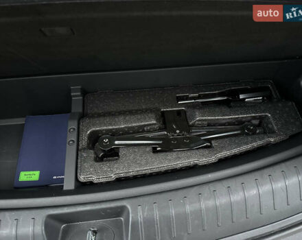 Белый Хендай Санта Фе, объемом двигателя 2.5 л и пробегом 4 тыс. км за 27900 $, фото 18 на Automoto.ua