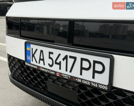 Белый Хендай Санта Фе, объемом двигателя 1.6 л и пробегом 18 тыс. км за 52222 $, фото 94 на Automoto.ua