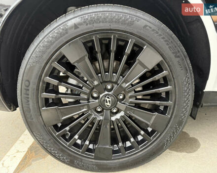 Белый Хендай Санта Фе, объемом двигателя 1.6 л и пробегом 18 тыс. км за 52222 $, фото 98 на Automoto.ua