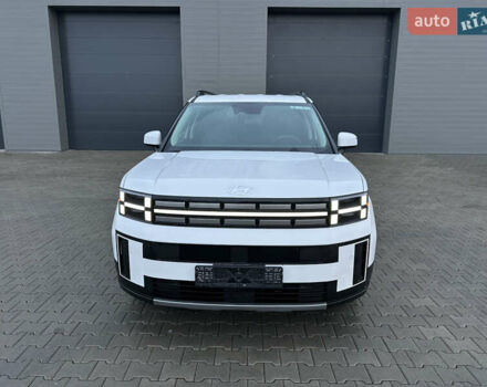 Белый Хендай Санта Фе, объемом двигателя 2.5 л и пробегом 4 тыс. км за 27900 $, фото 1 на Automoto.ua