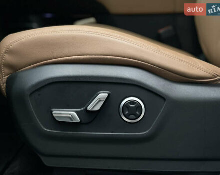 Белый Хендай Санта Фе, объемом двигателя 2.5 л и пробегом 29 тыс. км за 50000 $, фото 27 на Automoto.ua