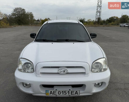 Білий Хендай Санта Фе, об'ємом двигуна 2 л та пробігом 323 тис. км за 8000 $, фото 1 на Automoto.ua