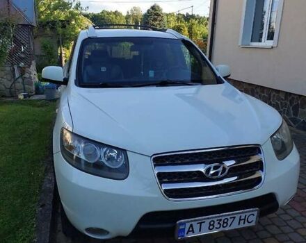 Белый Хендай Санта Фе, объемом двигателя 2.19 л и пробегом 240 тыс. км за 8999 $, фото 1 на Automoto.ua