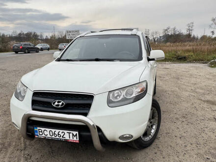 Белый Хендай Санта Фе, объемом двигателя 2.2 л и пробегом 265 тыс. км за 9500 $, фото 1 на Automoto.ua