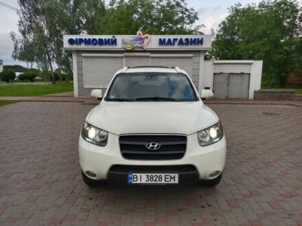 Хендай Санта Фе 2009 в Лубнах на Automoto.ua Белый Хендай Санта Фе, объемом двигателя 2.2 л и пробегом 280 тыс. км за 10500 $, фото 1 на Automoto.ua