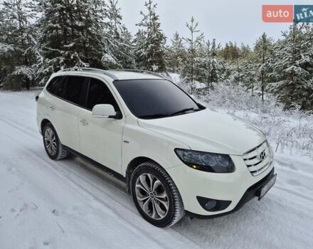 Белый Хендай Санта Фе, объемом двигателя 2 л и пробегом 112 тыс. км за 12700 $, фото 1 на Automoto.ua