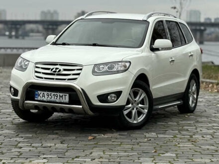Белый Хендай Санта Фе, объемом двигателя 2.4 л и пробегом 98 тыс. км за 13500 $, фото 1 на Automoto.ua