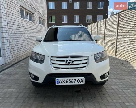 Білий Хендай Санта Фе, об'ємом двигуна 2.4 л та пробігом 176 тис. км за 12500 $, фото 1 на Automoto.ua