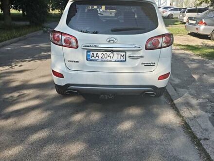 Хендай Санта Фе 2011 у Києві на Automoto.ua Білий Хендай Санта Фе, об'ємом двигуна 2.2 л та пробігом 250 тис. км за 12500 $, фото 1 на Automoto.ua