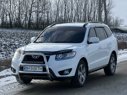 Білий Хендай Санта Фе, об'ємом двигуна 2.2 л та пробігом 303 тис. км за 14700 $, фото 1 на Automoto.ua