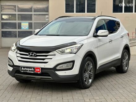 Белый Хендай Санта Фе, объемом двигателя 2 л и пробегом 209 тыс. км за 14980 $, фото 1 на Automoto.ua