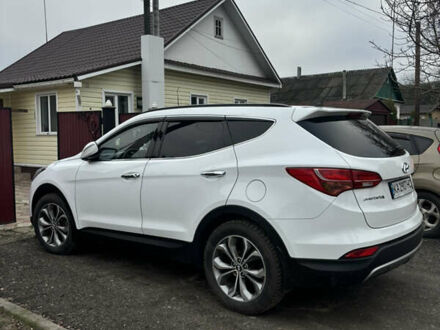 Белый Хендай Санта Фе, объемом двигателя 2.36 л и пробегом 193 тыс. км за 16800 $, фото 1 на Automoto.ua