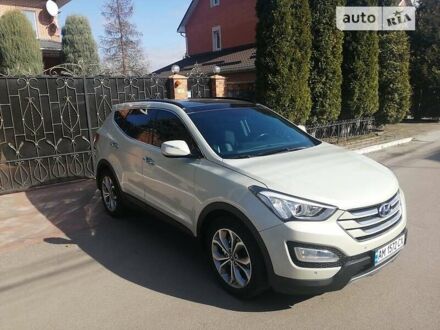 Хендай Санта Фе 2013 в Киеве на Automoto.ua Белый Хендай Санта Фе, объемом двигателя 2.2 л и пробегом 235 тыс. км за 16800 $, фото 1 на Automoto.ua