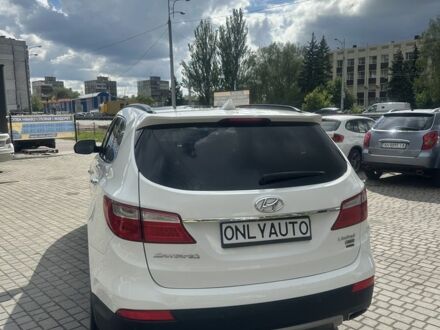 Хендай Санта Фе 2014 в Днепре (Днепропетровске) на Automoto.ua Белый Хендай Санта Фе, объемом двигателя 3.3 л и пробегом 157 тыс. км за 16700 $, фото 1 на Automoto.ua